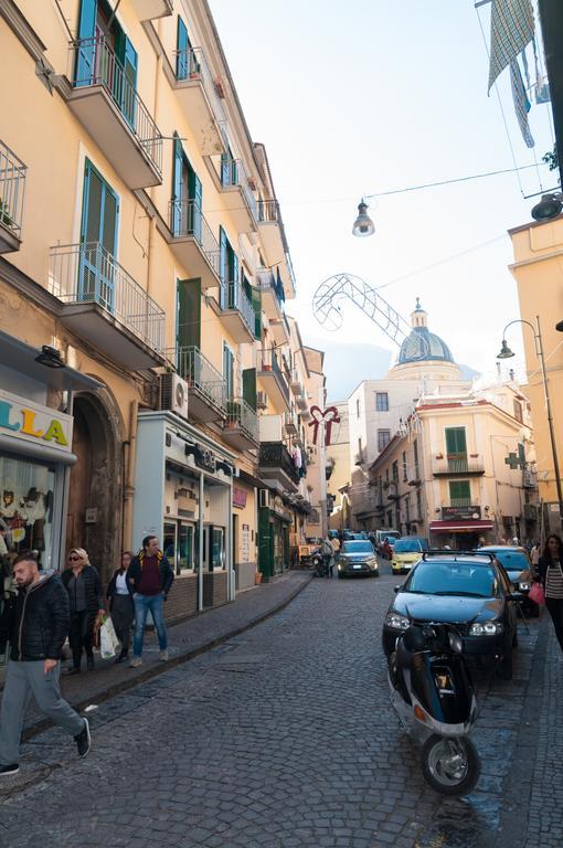 Tetto Fiorito Apartment Castellammare di Stabia Bagian luar foto