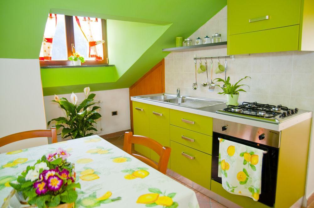 Tetto Fiorito Apartment Castellammare di Stabia Bagian luar foto