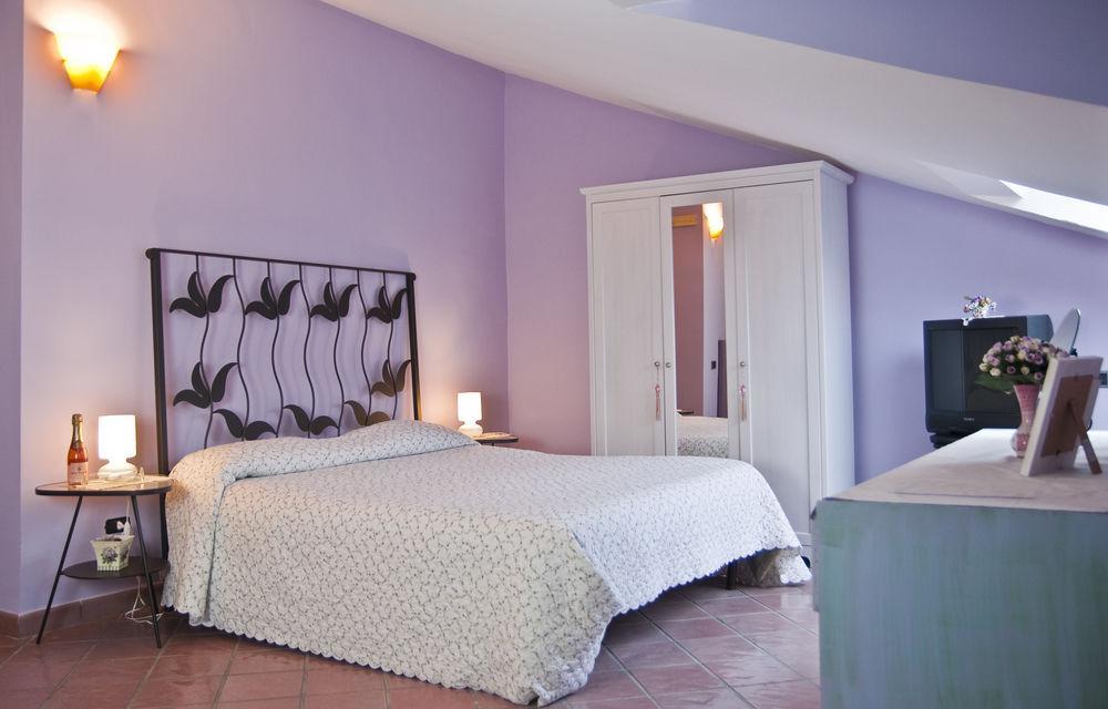 Tetto Fiorito Apartment Castellammare di Stabia Bagian luar foto