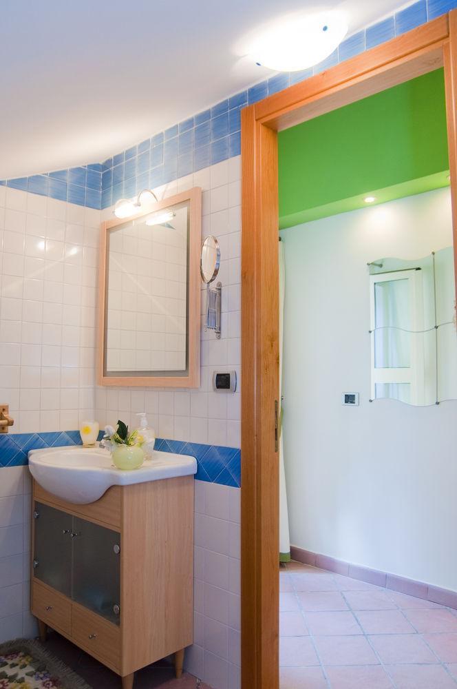 Tetto Fiorito Apartment Castellammare di Stabia Bagian luar foto