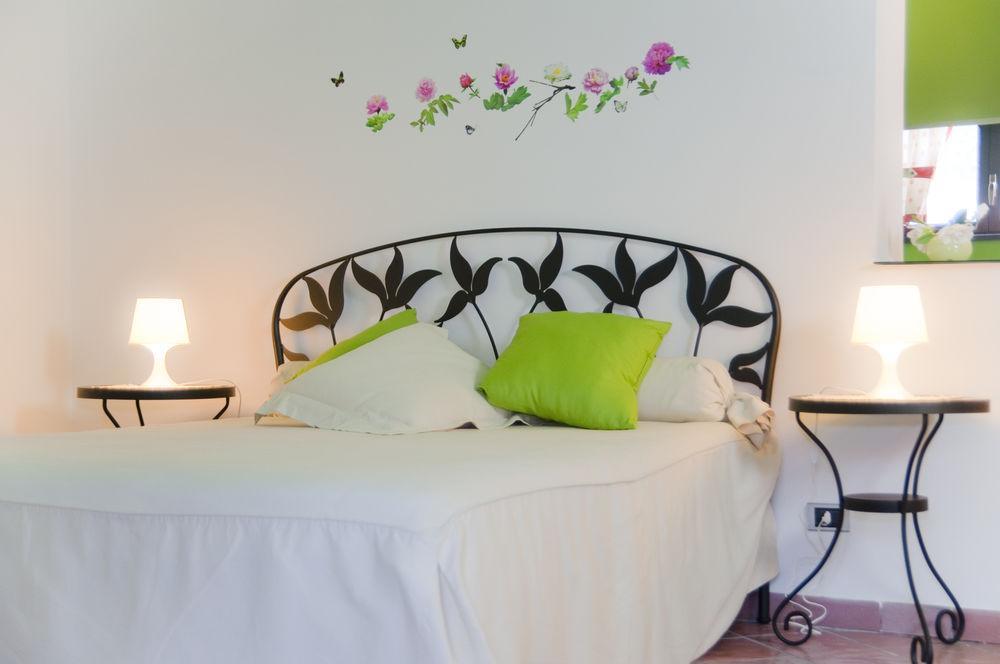 Tetto Fiorito Apartment Castellammare di Stabia Bagian luar foto