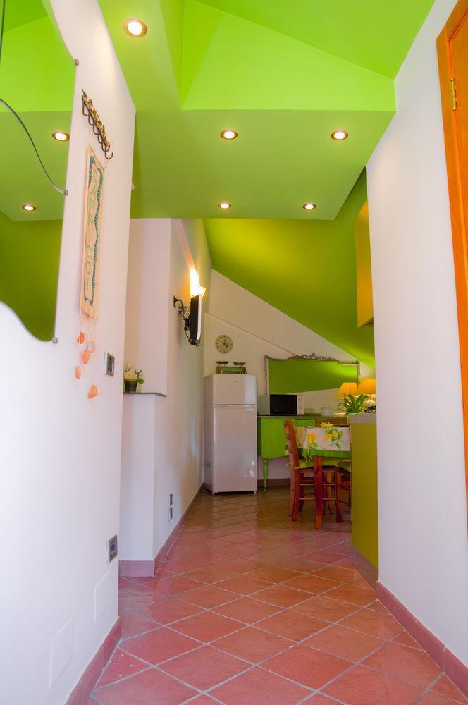 Tetto Fiorito Apartment Castellammare di Stabia Bagian luar foto